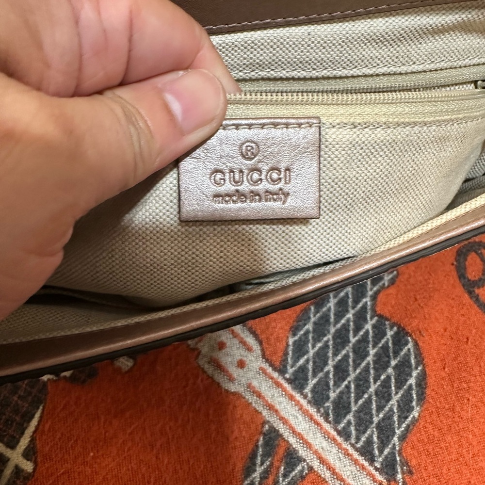 Gucci Metallic Blush Crossbody Bag - Picture 10 of 14